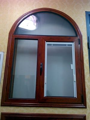 Il grano di legno ha dipinto la progettazione commerciale di alluminio della finestra della feritoia di giro di inclinazione di Windows